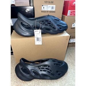 Adidas Yeezy Foam RNR Onyx